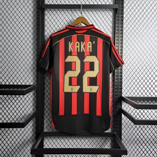 Camisa Retrô AC Milan Kaká 06/07 - Vermelha e Preta